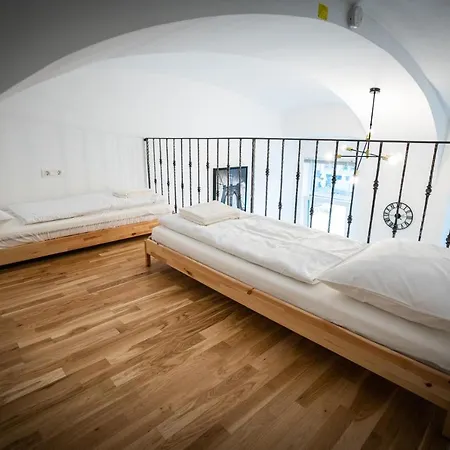 Rhino * リュブリャナ